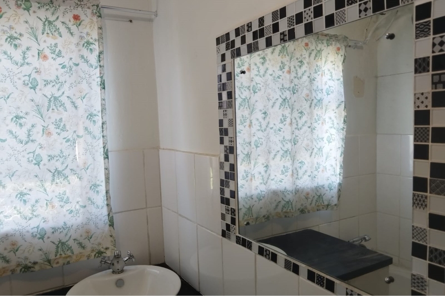 4 Bedroom Property for Sale in Newton Western Cape